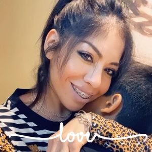 Meet your Posher, María